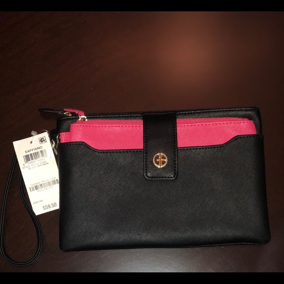 Giani Bernini Wristlet - Picture 1 of 1